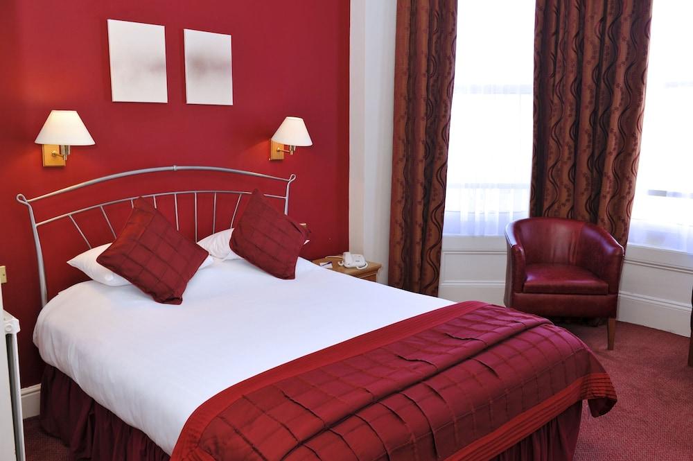 Royal Exeter 3*